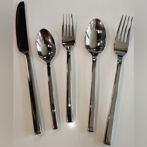 Wedgwood Vera Wang Polished 5-Piece Flatware Setting, NEW